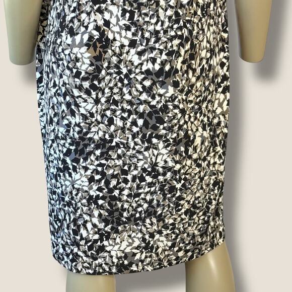 Covington Printed Sleeveless Ruched Faux Wrap Sheath Dress Stretchy Size 14 - Picture 10 of 14